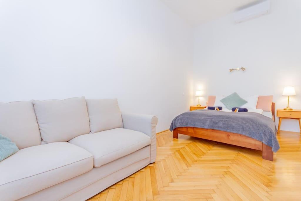 Apartment Bartok Boulevard By Nw *