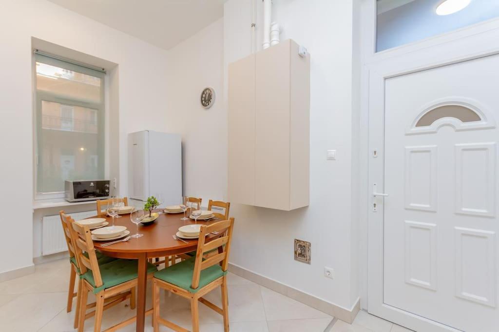 Bartok Boulevard By Nw Apartment *